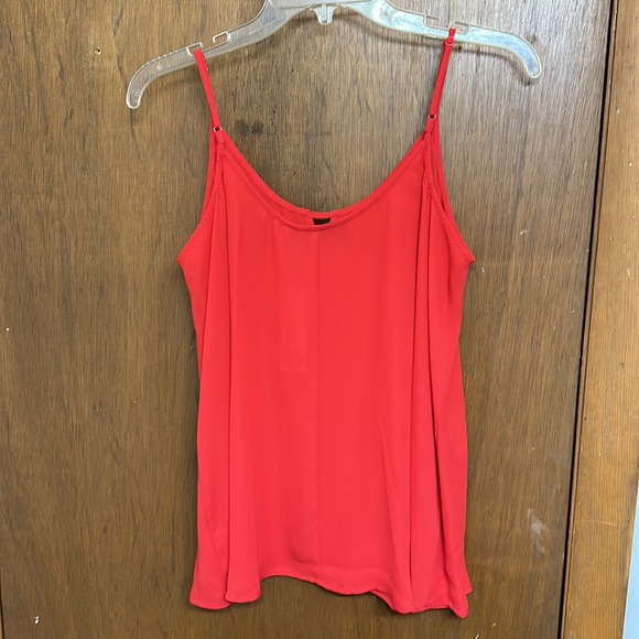 NWT RED TANK TOP SIZE LARGE - Picture 2 of 4